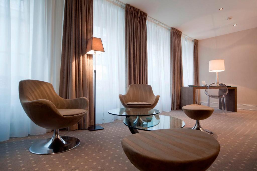 Prestige Suite